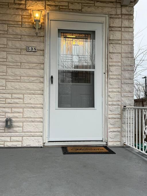 Comforting Getaway-Sleeps 6-Walk To Falls! Niagara Falls Exterior foto